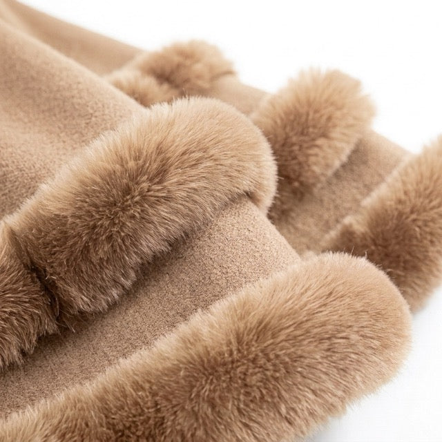 Fluffig huvponcho