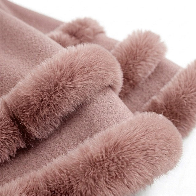 Fluffig huvponcho